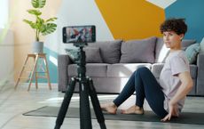 Article Image for Navigating the World of Online Fitness